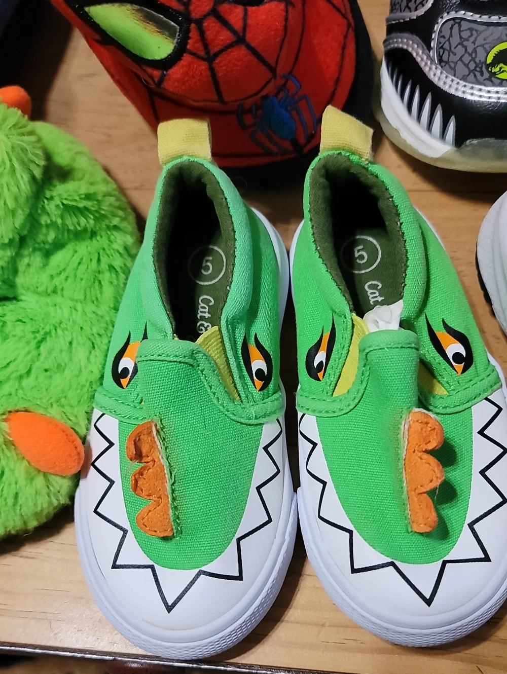 Bundle Of Boys 5-6 Shoes